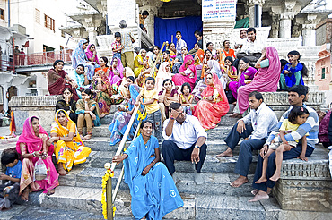 Devotees waiting to do puja at Diwali, Jagdish temple, Udaipur, Rajasthan, India, Asia