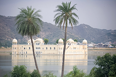 Jal Mahal, early morning, Amber, Rajasthan, India, Asia