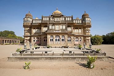 Vijay Vilas Palace, built from red sandstone for the Maharao of Kutch during the 1920s, Mandvi, Gujarat, India, Asia