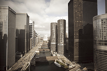 Skyscrapers along the Chicago River, Chicago, Illinois, United States of America, North America