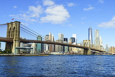 Brooklyn Bridge and Lower Manhattan skyscrapers including One World Trade Center, New York City, New York, United States of America, North America