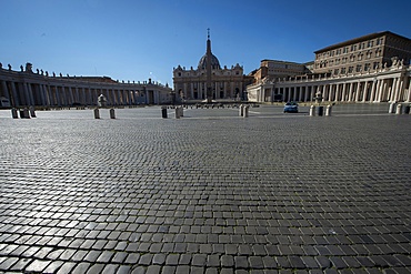 Saint Peter's Square, a day after it was closed to tourists due to Coronavirus, Vatican, Rome, Lazio, Italy, Europe