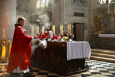 Pentecost Mass in St. Nicolas's church, Beaumont-le-Roger, Eure, France, Europe