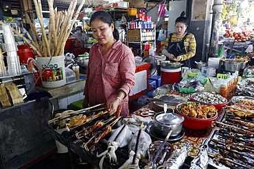 Grilled fish, Street food in central market, Phnom Penh, Cambodia, Indochina, Southeast Asia, Asia