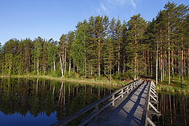 Footbridge over Lake Puruvesi, Punkaharju Nature Reserve, Saimaa Lake District, Savonia, Finland, Scandinavia, Europe