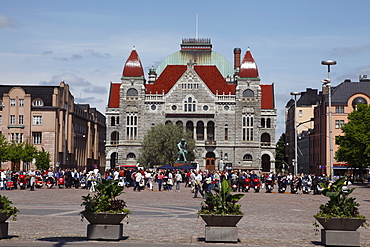 Finnish National Theatre, Central Railway Station Square, Helsinki, Finland, Scandinavia, Europe