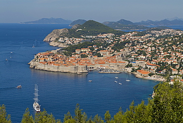 View over the old town of Dubrovnik, UNESCO World Heritage Site, Croatia, Europe