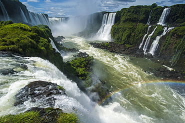 Foz de Iguazu (Iguacu Falls), the largest waterfalls in the world, Iguacu National Park, UNESCO World Heritage Site, Brazil, South America