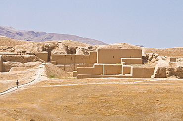 The ruins of the Parthian fortress, Nissa, UNESCO World Heritage Site, Turkmenistan, Central Asia, Asia