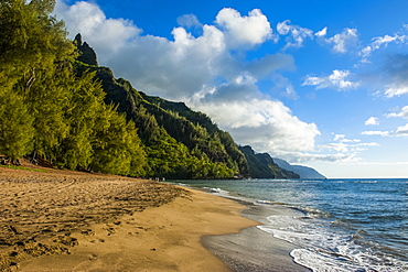 Kee beach on the Napali coast, Kauai, Hawaii, United States of America, Pacific