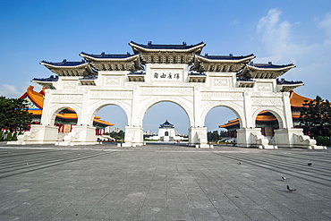 Huge gate in front of the Chiang Kai-Shek Memorial Hall, Taipei, Taiwan, Asia