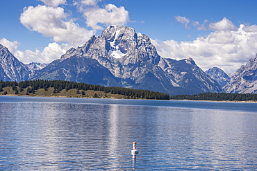 Jackson Lake in the Teton range in the Grand Teton National Park, Wyoming, United States of America, North America