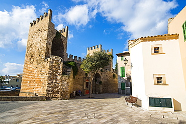 Gate of the city walls in Alcudia, Mallorca, Balearic Islands, Spain, Mediterranean, Europe 