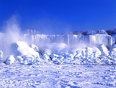 American Falls frozen over in winter, Niagara Falls, New York State, United States of America, North America