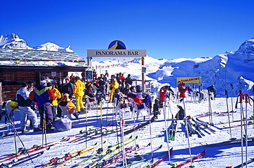 Apres skiing, Panorama Bar, Rothorn, Switzerland, Europe