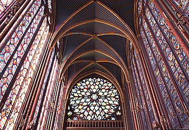 Interior view of Sainte-Chapelle showing the rose window and stained glass windows, Paris, France, Europe