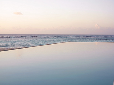 Infinity pool, Mayan Riviera, Akumal, Yucatan, Quintana Roo, Mexico, North America