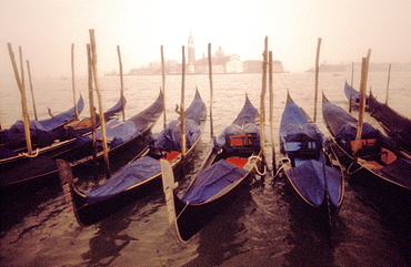 Gondolas and San Giorgio Maggiore, Venice, UNESCO World Heritage Site, Veneto, Italy, Europe