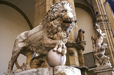 Donatello's Marzocco (the Lion), symbol of Florence, Loggia dei Lanzi, Florence, Tuscany, Italy, Europe