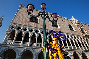 Carnival masks and costumes during Venice Carnival, St. Mark's Square, Venice, UNESCO World Heritage Site, Veneto, Italy, Europe