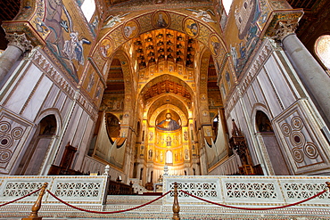 Interior, Santa Maria Nuova Cathedral, Monreale, Palermo, Sicily, Italy, Europe