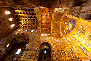 Interior, Santa Maria Nuova Cathedral, Monreale, Palermo, Sicily, Italy, Europe