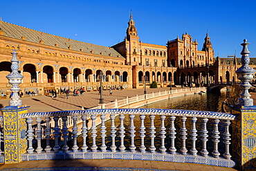 Plaza de Espana, built for the Ibero-American Exposition of 1929, Seville, Andalucia, Spain, Europe 