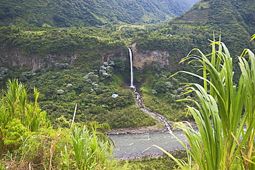 Cable car at the Rio Verde waterfall in the valley of the Pastaza River that flows from the Andes to the upper Amazon Basin, near Banos, Ambato Province, Central Highlands, Ecuador, South America