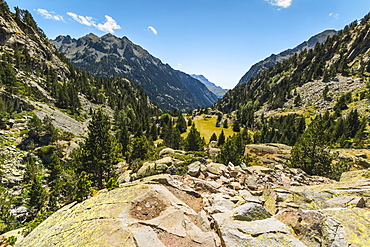 View from Rio Caldares valley head trail down to the Llano Bozuelo pasture, Banos de Panticosa, Pyrenees, Huesca Province, Spain, Europe