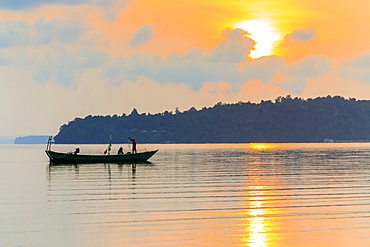 Fishing boat at dawn off the east coast of this holiday island, Saracen Bay, Koh Rong Sanloem Island, Sihanoukville, Cambodia, Indochina, Southeast Asia, Asia