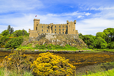 Dunvegan Castle, the oldest continuously inhabited castle in Scotland, by the Macleod family for 800 years, Dunvegan, Skye, Inner Hebrides, Scotland, United Kingdom, Europe