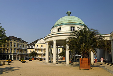 Bad Pyrmont Lower Saxony Germany Spa with Hylliger Born at the Brunnen square