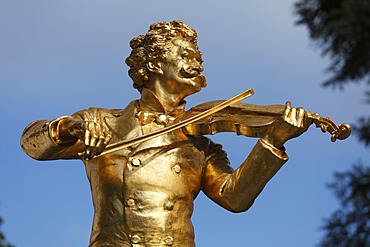 Johann Strauss monument in the Stadtpark, Viennese City Park, Vienna, Austria, Europe