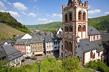 View of the St. Peter\'s Church in the old town of Bacharch, Unesco World Heritage Upper Middle Rhine Valley, Bacharach, Rhineland Palatinate, Germany, Europe