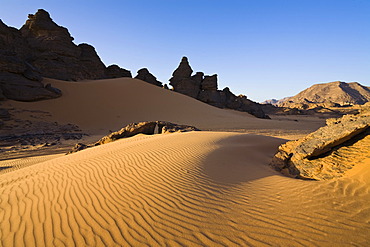 Rock formations in the Libyan Desert, Akakus Mountains, Libyan Desert, Libya, Africa