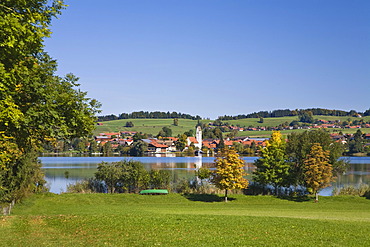 Riegsee village on lake Riegsee, Upper Bavaria, Bavaria, Germany, Europe