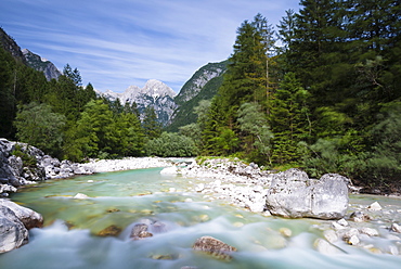 Soca River with crystal clear, turquoise blue water, Soca Valley, Triglav National Park, Kanin Mountains, Julian Alps, Slovenia, Europe