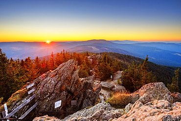 Sunrise, Grosser Osser near Lam, Kunisches Gebirge, Bavarian Forest, Upper Palatinate, Bavaria, Germany, Europe