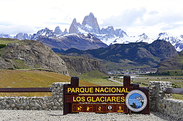 National Park Shield, at the back Mount Cerro Fitz Roy, Los Glaciares National Park, El Chaltén, Santa Cruz Province, Patagonia, Argentina, South America