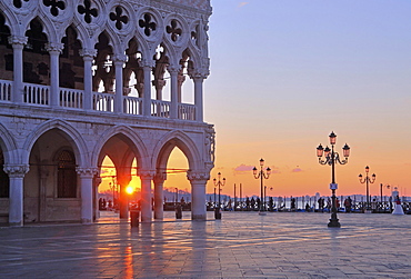 Piazzetta with Doge's Palace at sunrise, Venice, Italy, Europe