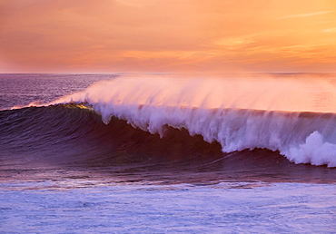 Ocean wave at sunset, Atlantic, Valle Gran Rey, La Gomera, Canary Islands, Spain, Europe