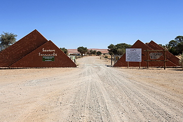 Entrance to the Sossusvlei at Sesriem Camp, Namib Desert, Namib Naukluft Park, Namibia, Africa