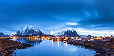 Fishing village Reine in winter, Reinefjord, Moskenesøy, Lofoten, Norway, Europe