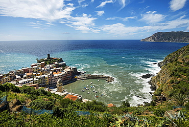 View of the seaside village of Vernazza, Cinque Terre, Liguria, Italy, Europe