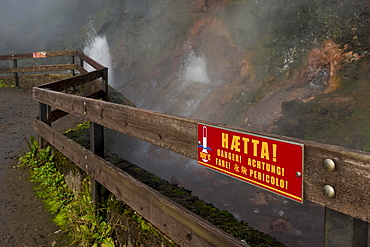 Warning sign on a fence, hot spring Deildartunguhver, highest-flow hot spring of Iceland with 180 liters of boiling water per second, Reykholtsdalur, Iceland, Europe