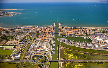 Marina on the Mediterranean, Le Grau-du-Roi, Languedoc-Roussillon, France, Europe