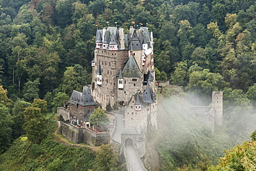 Eltz Castle, Ganerbenburg, Munstermaifeld, Wierschem, Moselle, Rhineland-Palatinate, Germany, Europe