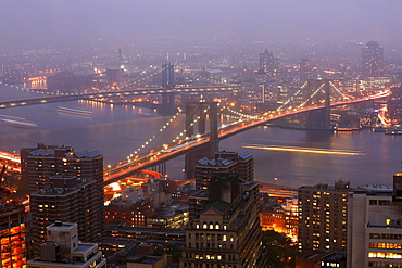 Brooklyn and Manhattan Bridge at dusk, Manhattan, New York City, New York, United States, North America