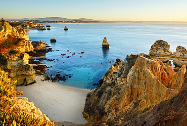 Beach and rocky coast Praia do Camilo, morning mood, Lagos, Algarve, Portugal, Europe