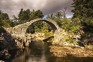 Old Stone Bridge, Highlands, Carrbridge, Cairngorms National Park, Highland, Scotland, Great Britain